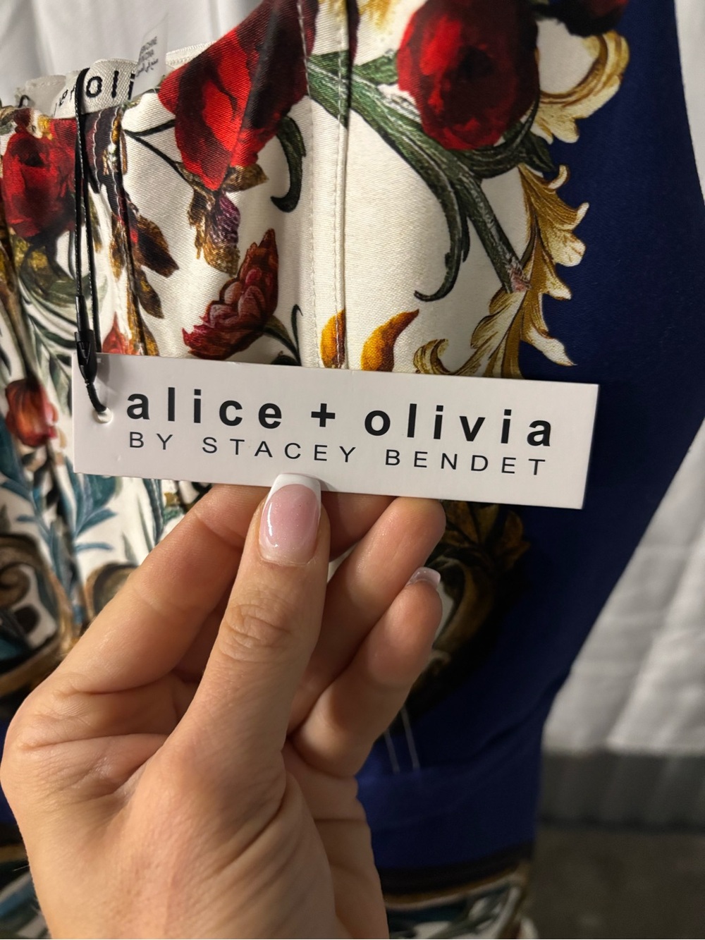 Alice + Olivia Diana Dress | Gilded Rose | Size 4 | NWT - Picture 8 of 8